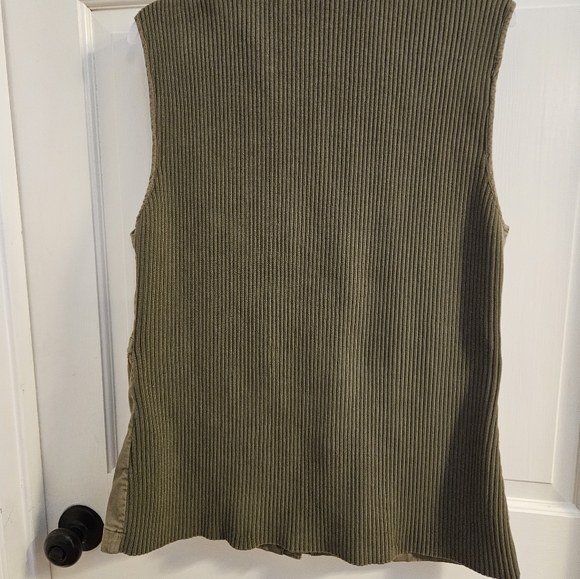 Orvis Green cargo vest size M - Picture 3 of 7